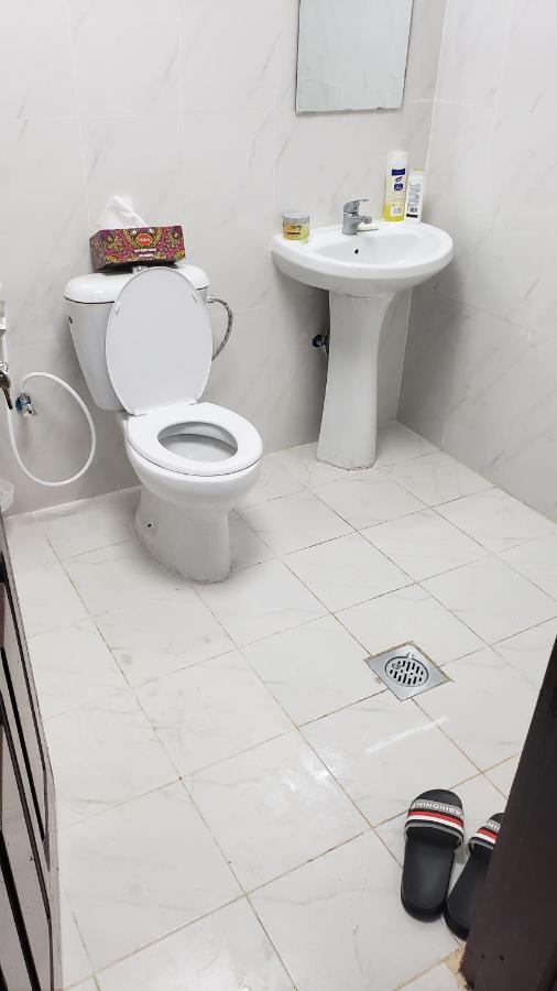 Yahia Guest House Abu Dhabi Buitenkant foto