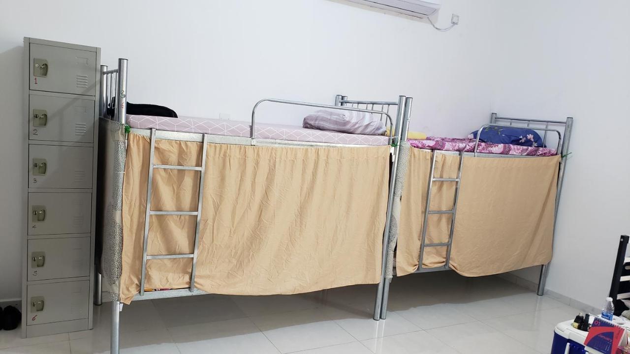 Yahia Guest House Abu Dhabi Buitenkant foto